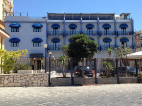 Гостиница Hotel Al Faro, Ликата